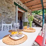 Prázdninový dům La Casetta Nel Bosco - Hot Tube, Sauna, Ac And Free Park